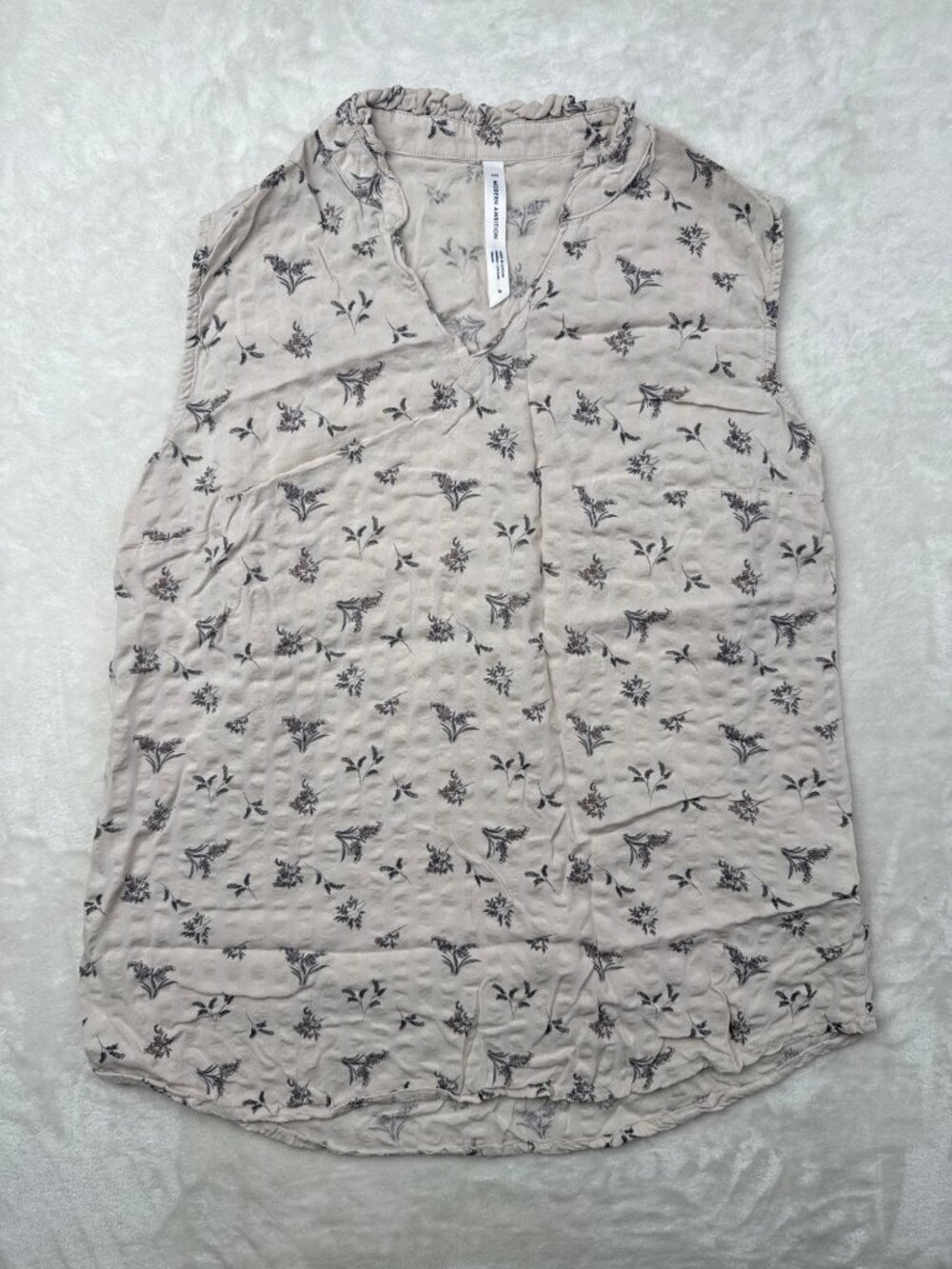 Modern Ambition Womens Floral Sleeveless Blouse Medium Beige